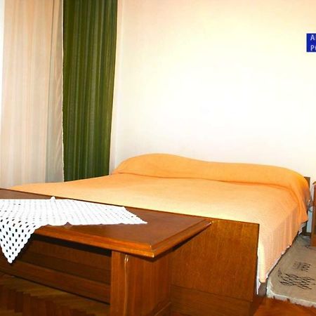 Apartment Dubravka Podgora Bagian luar foto